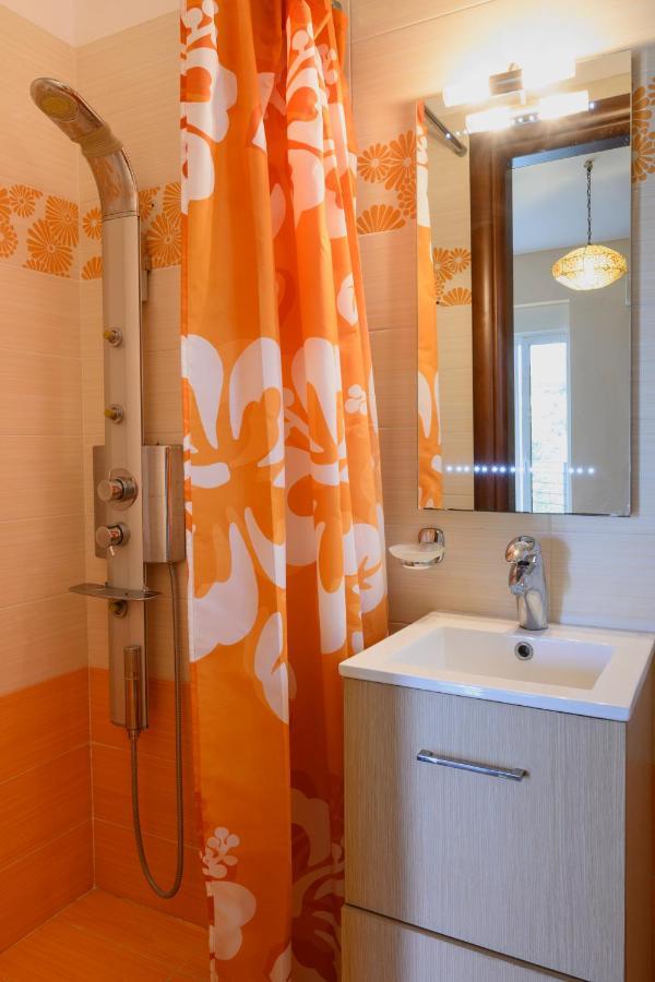Ideal Forest Room Атина Екстериор снимка